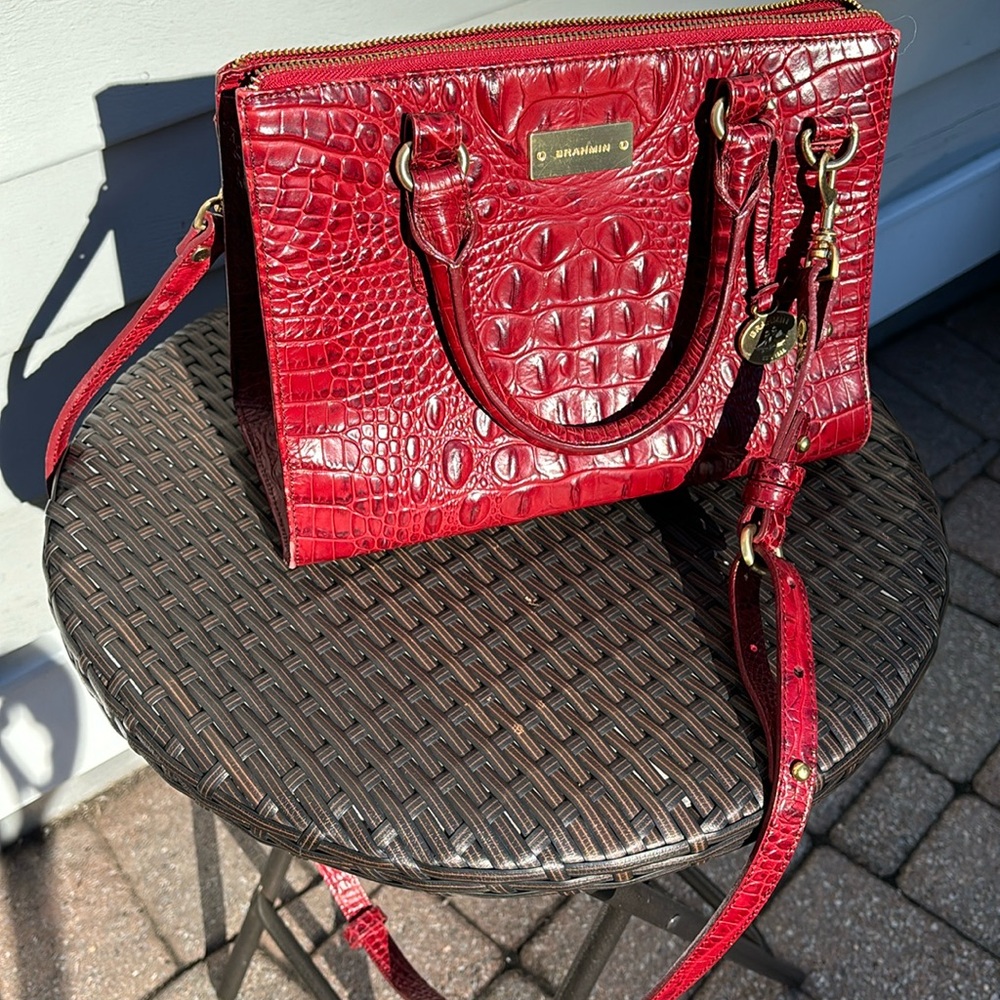 NWOT Original Brahmin genuine leather bag. Red.